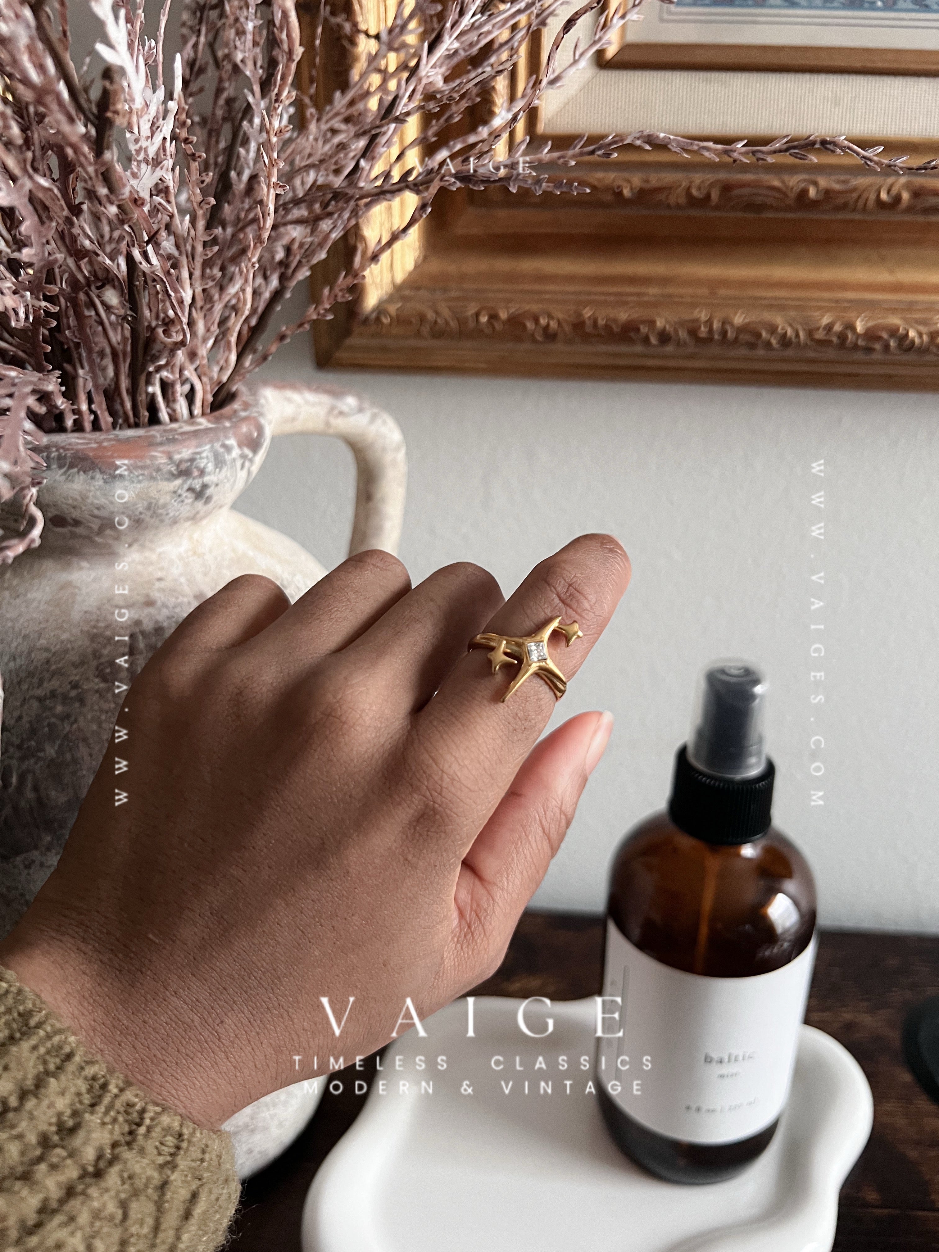 VAIGE Zircon Star Ring Gold Stainless Steel